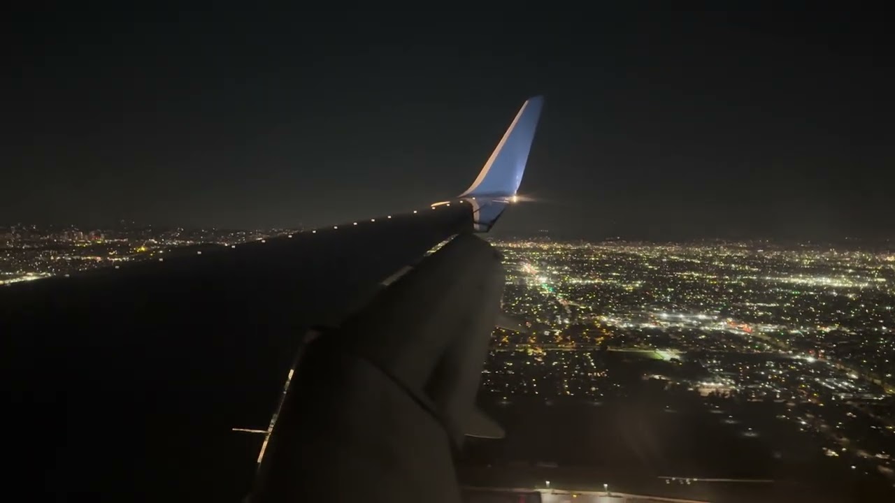 United Airlines 757-300 Landing in Los Angeles (LAX)