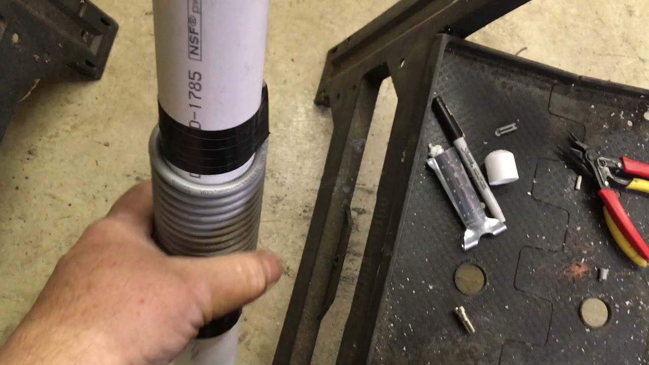 Cheap, homemade, cb and 10 meter antenna from pvc and Romex wire
