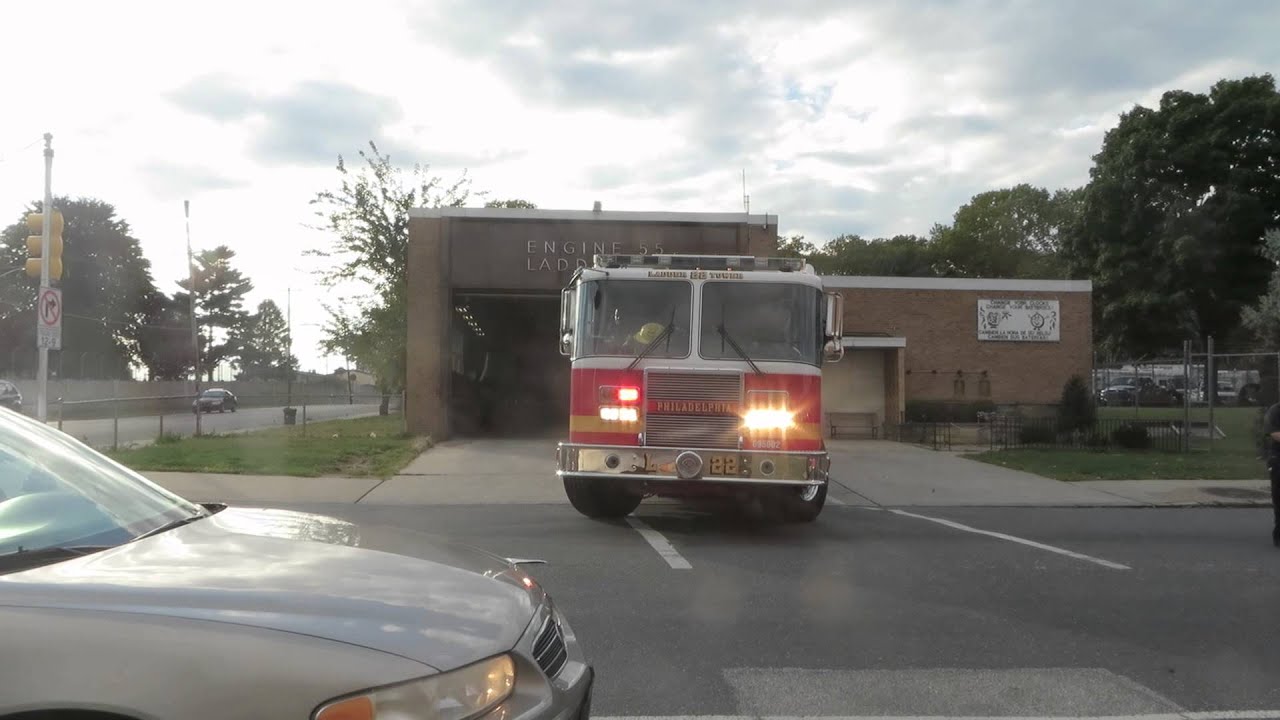 *FULL HOUSE RESPONSE* PFD Ladder Tower 22, Engine 55 & Medic 39 Responding 