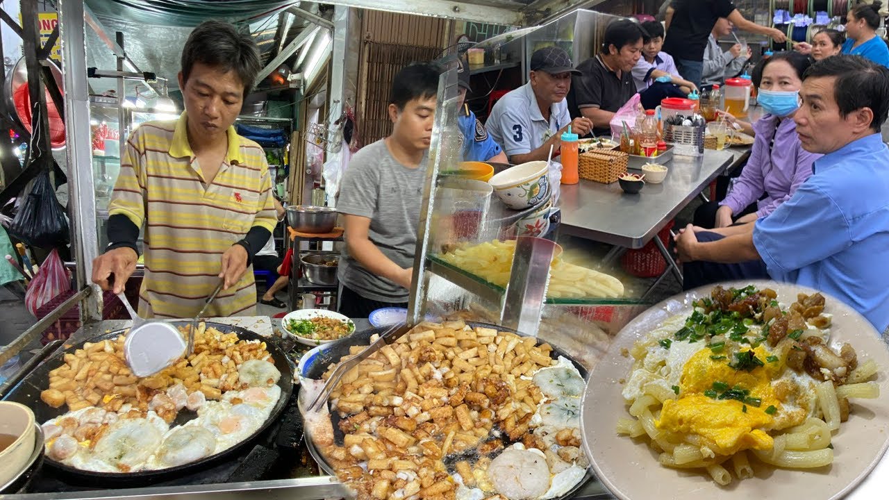 Anh chủ bán BỘT CHIÊN Trứng 1 lượt làm hơn CHỤC PHẦN khách vẫn ngồi chờ áp lực quá