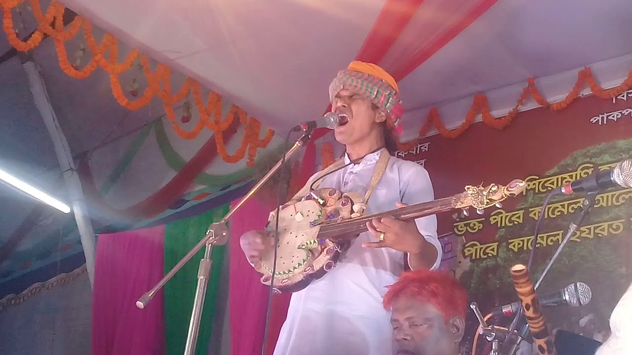 Khokon Dawyan sings a Lalon giti song .He has sung in Dawyan at babunsour