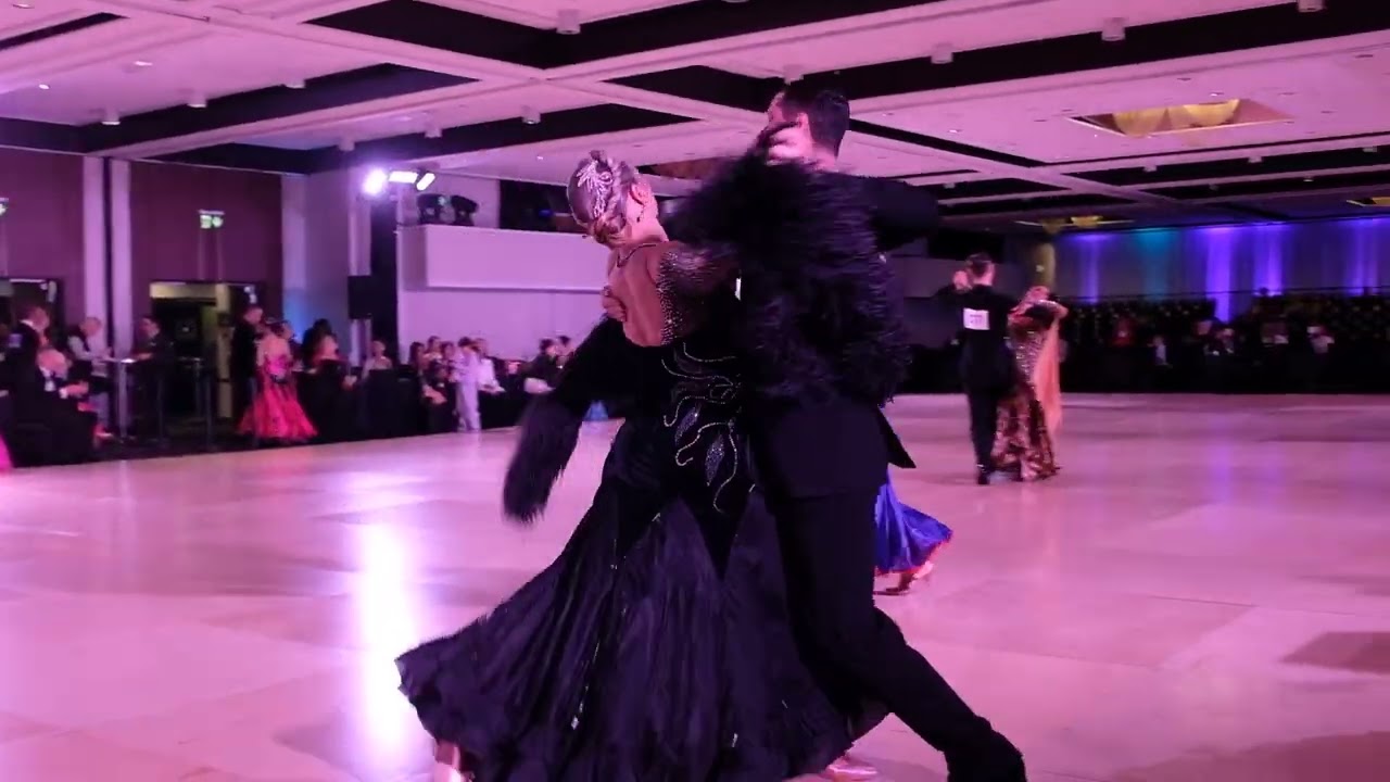 Quebec singles waltz Feb 2026