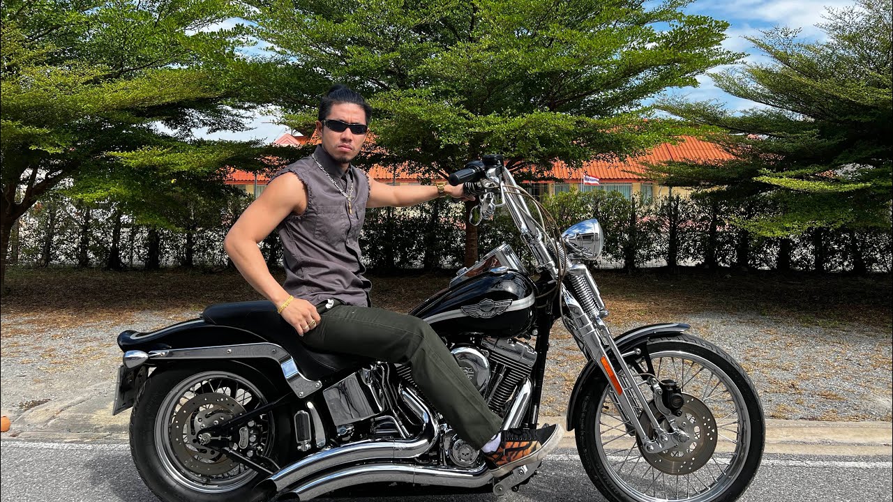 Harley Springer 100th ขี่ยังไงให้ดูรวย