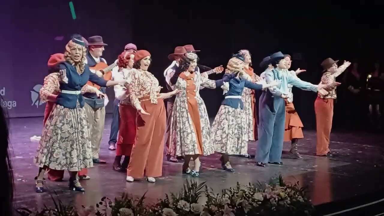 En teatro Cervantes, los finalistas de carnaval de comparsas y murga. 