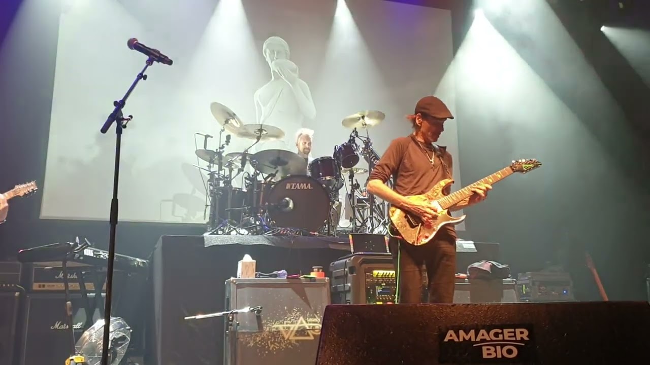 Zeus in chains - Steve Vai Soundcheck Copenhagen, DK. June 20 2022