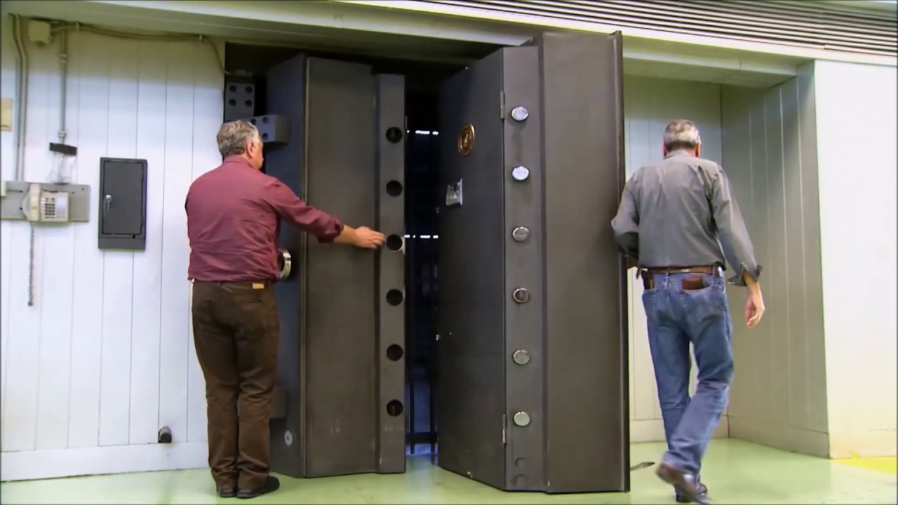 How money is made: Behind the doors of a money factory