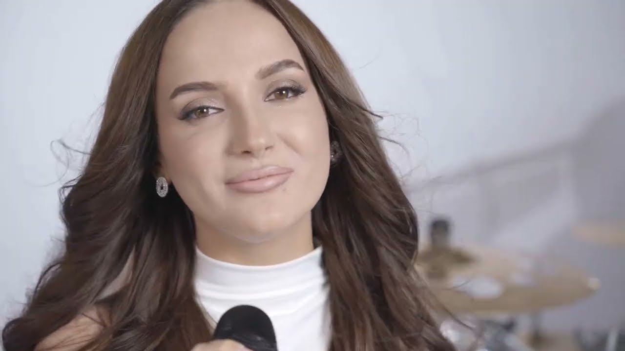 SARA BIBIC - JEDINO MOJE / SARA EMOLOGY Live Mix ft. MAXIMUM BAND 