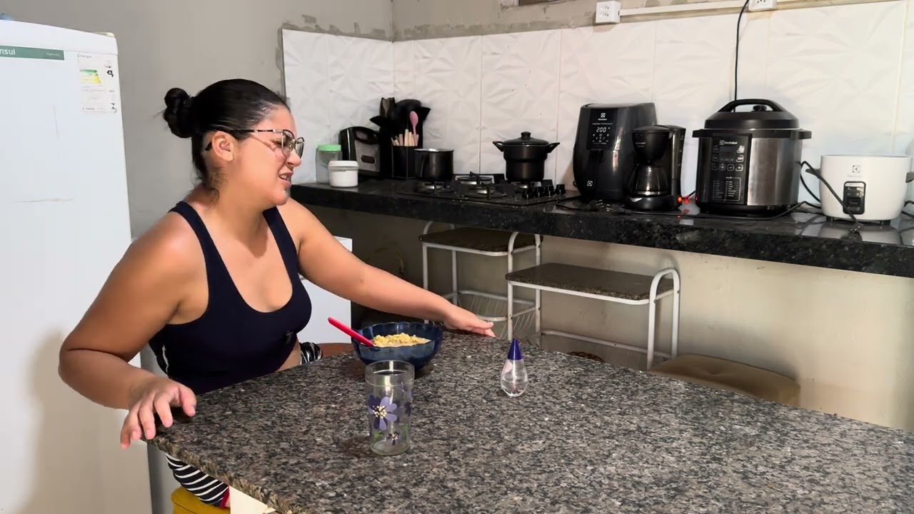 Hoje em dia nenhuma mulher é obrigada a se submeter esses tipo de coisa