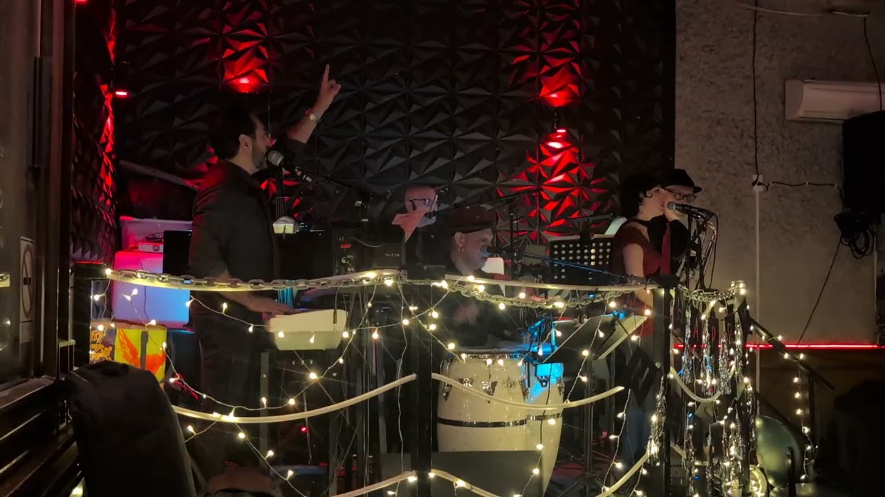 Montuno Swing-La Esencia del Guaguanco