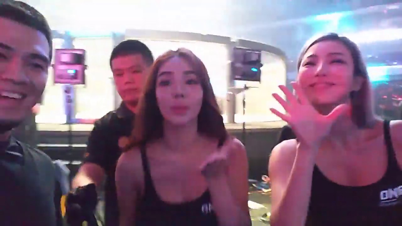 Kim JiNa's Victory Dance!
