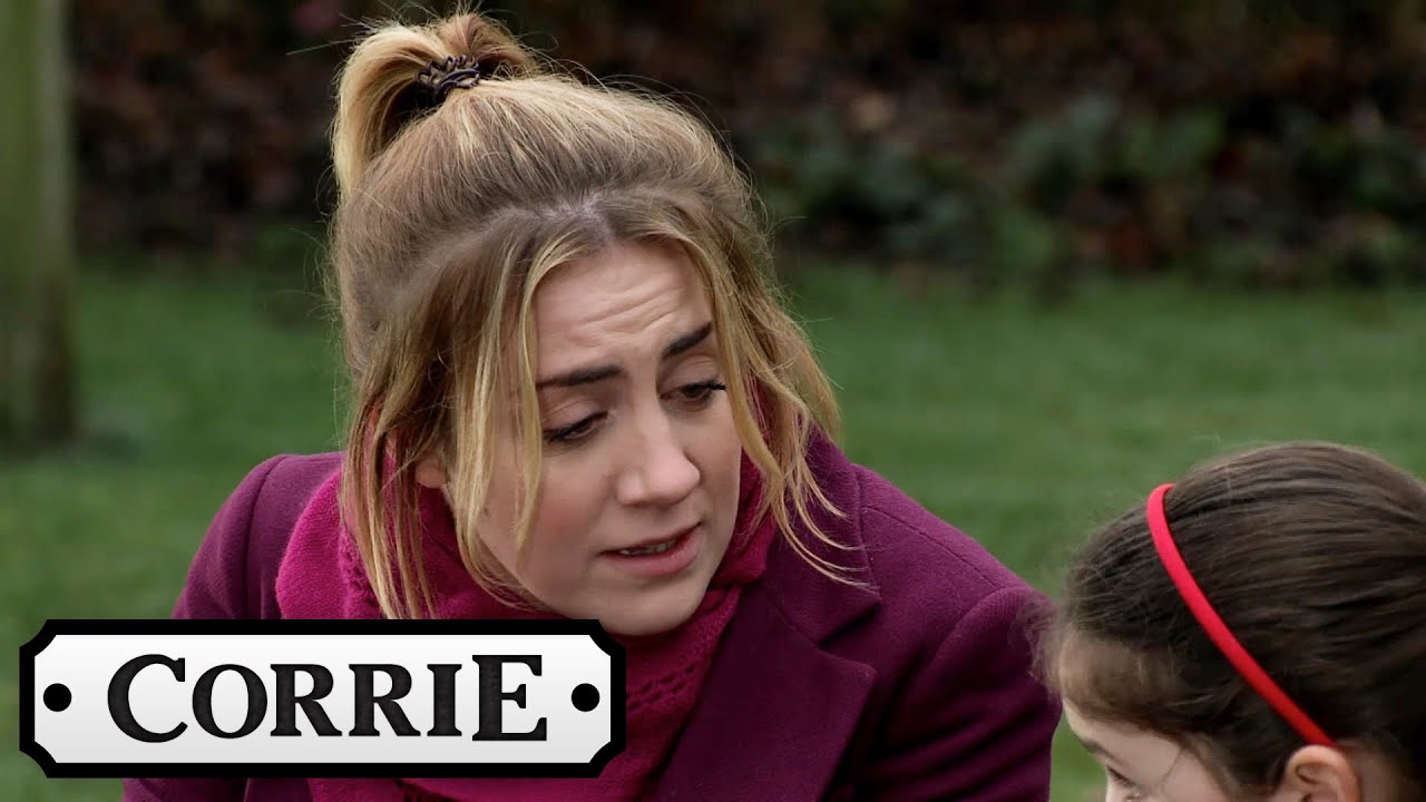 Hope Discovers That Jade Is Her Sister | Coronation Street