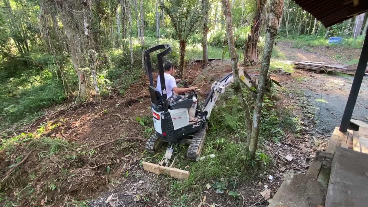 🔴MINI ESCAVADEIRA e10 trabalhando