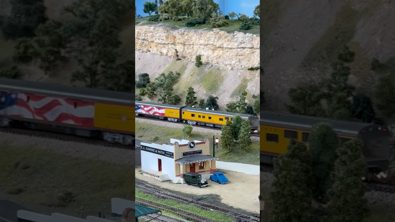 The UP excursion train travels up the hill behind clarke center #model #fun #tx #up #samra #steam