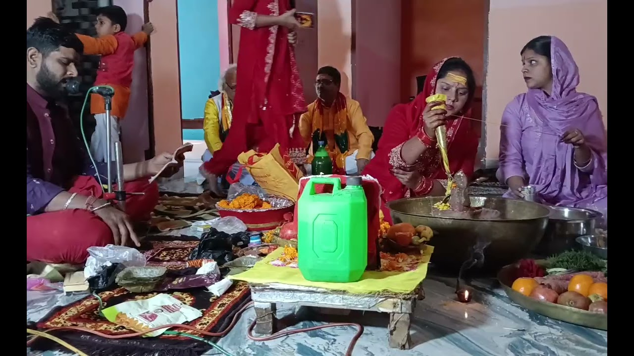 महा रुद्राभिषेक##सूरज पाण्डे जी के द्वारा कराते हुए 