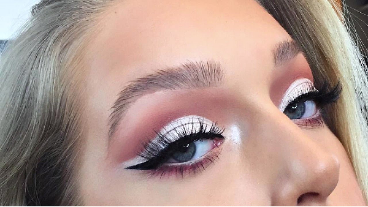 EYEBROW TUTORIAL! -Natural Hollywood Brows