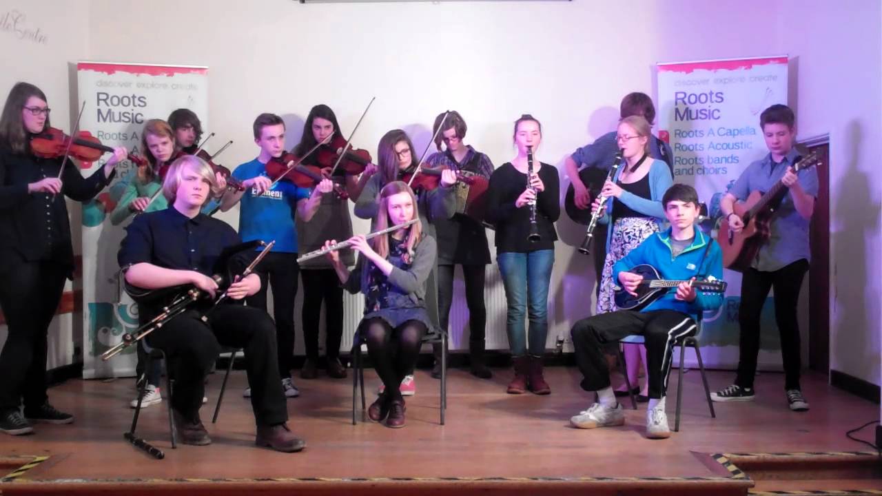Roots Acoustic - Calum's Road