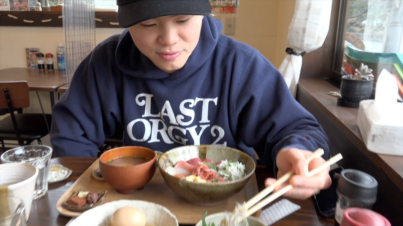 海鮮丼食べながらサウナルーティンを話す