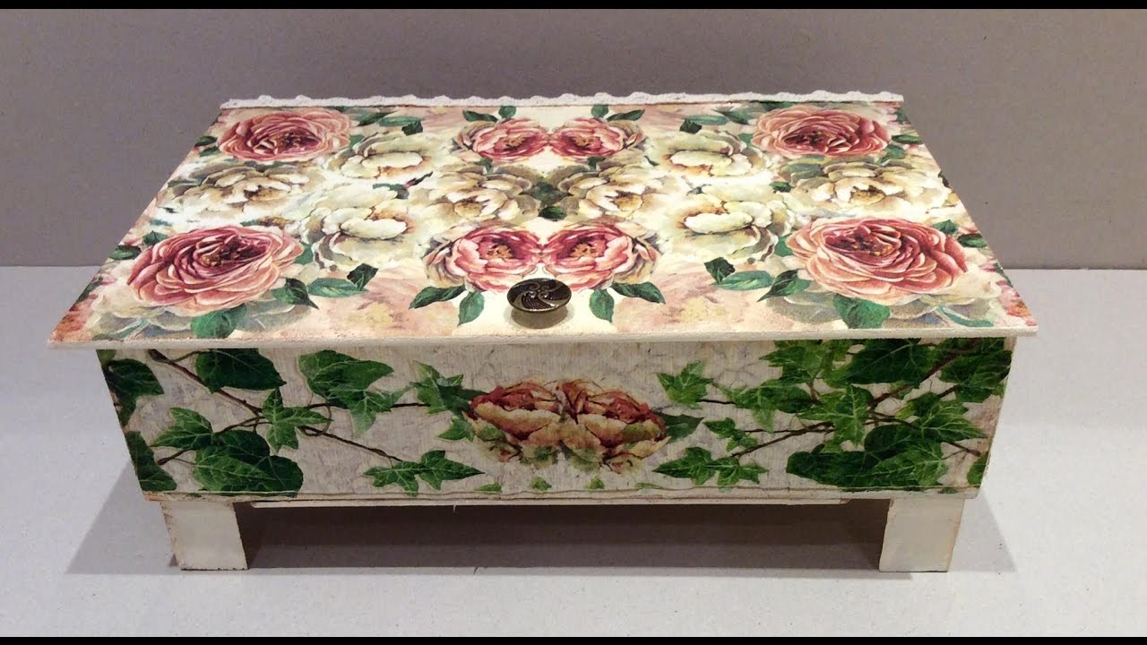 Cómo reciclar una caja de frutas vintage con decoupage