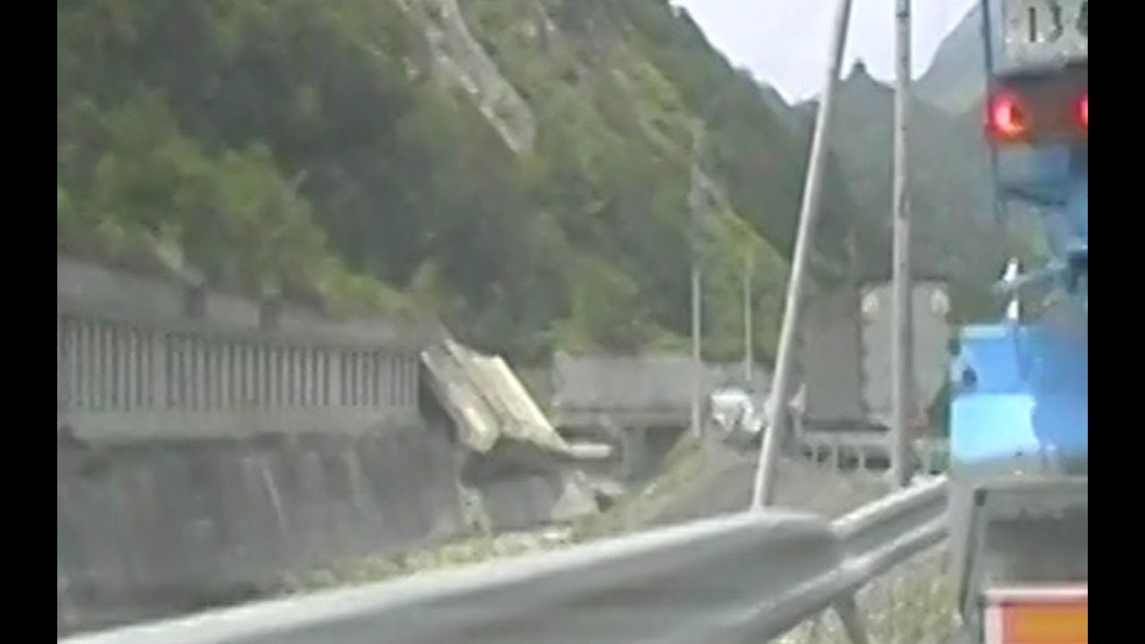 1996年の国道148号線、8号線　7.11水害（信越方面の集中豪雨）の　爪痕がまだ残る国道148号線　 ～スノーシェッド倒壊により迂回も