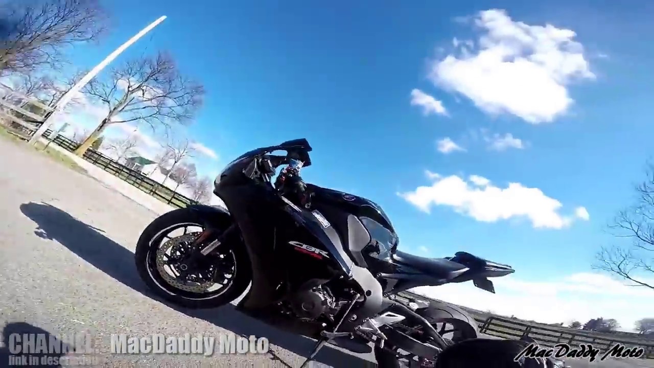 MOTORCYCLE CRASHES 2017 on the ROAD & ROAD BIKE FAIL and ACCIDENTS [Ep #02]