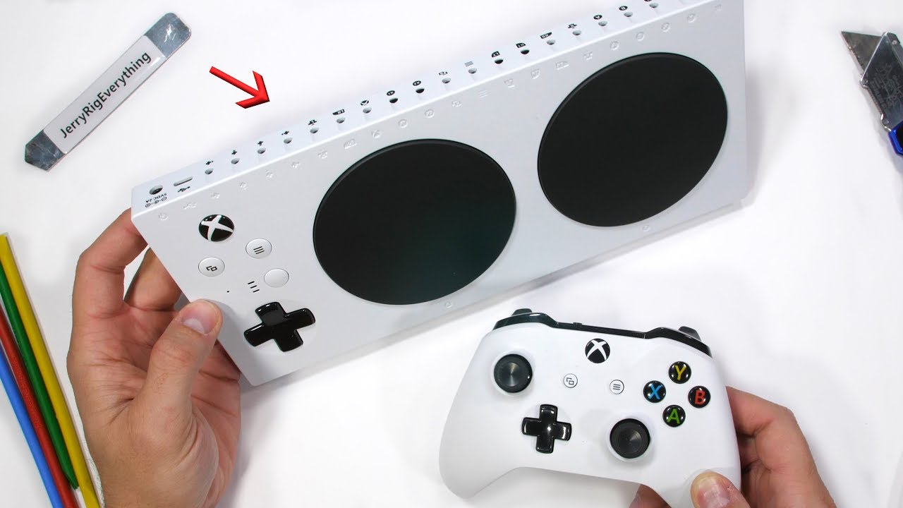 This Xbox Controller has TWENTY Headphone Jacks?!