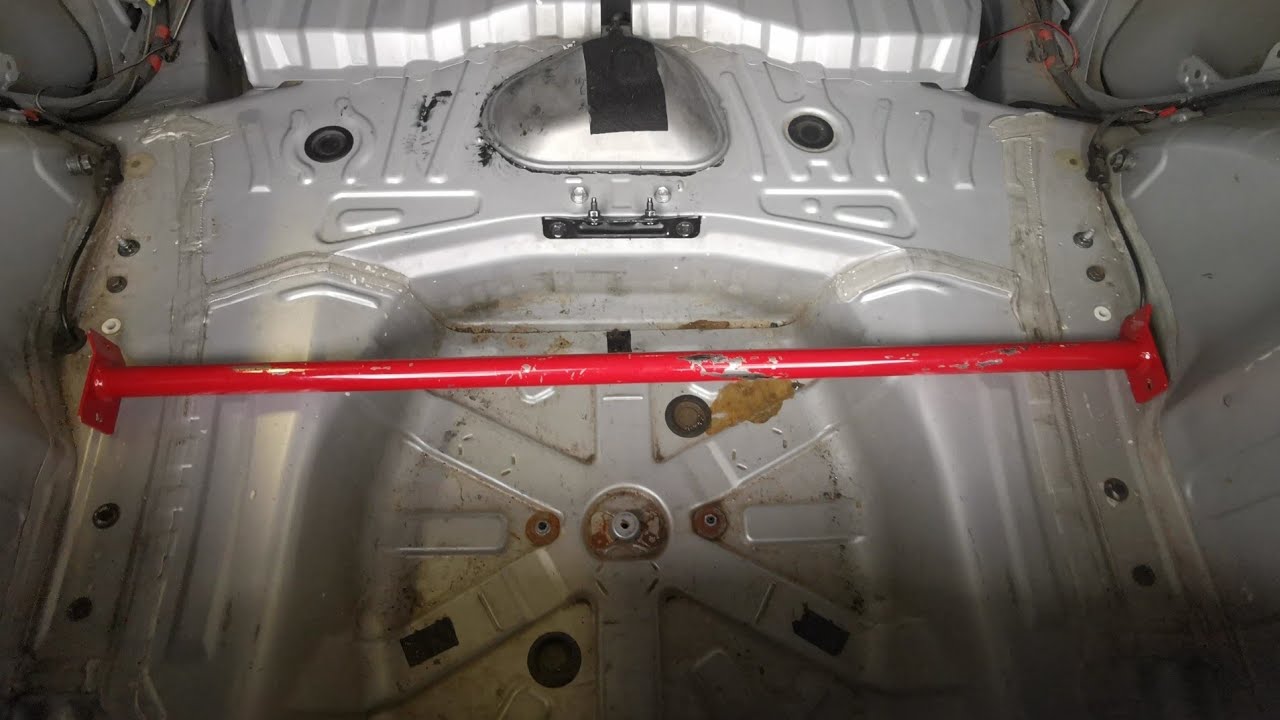 REAR STRUT BRACE INSTALL ON THE AYGO!