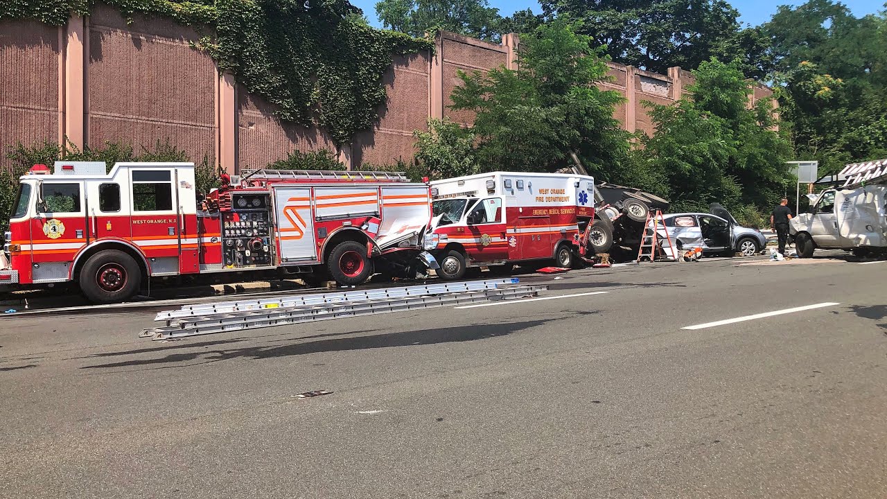 Major Accident Involving A Fire Engine, Police Car, Ambulance, Multiple Rollovers MCI 280 WO 7-30-19