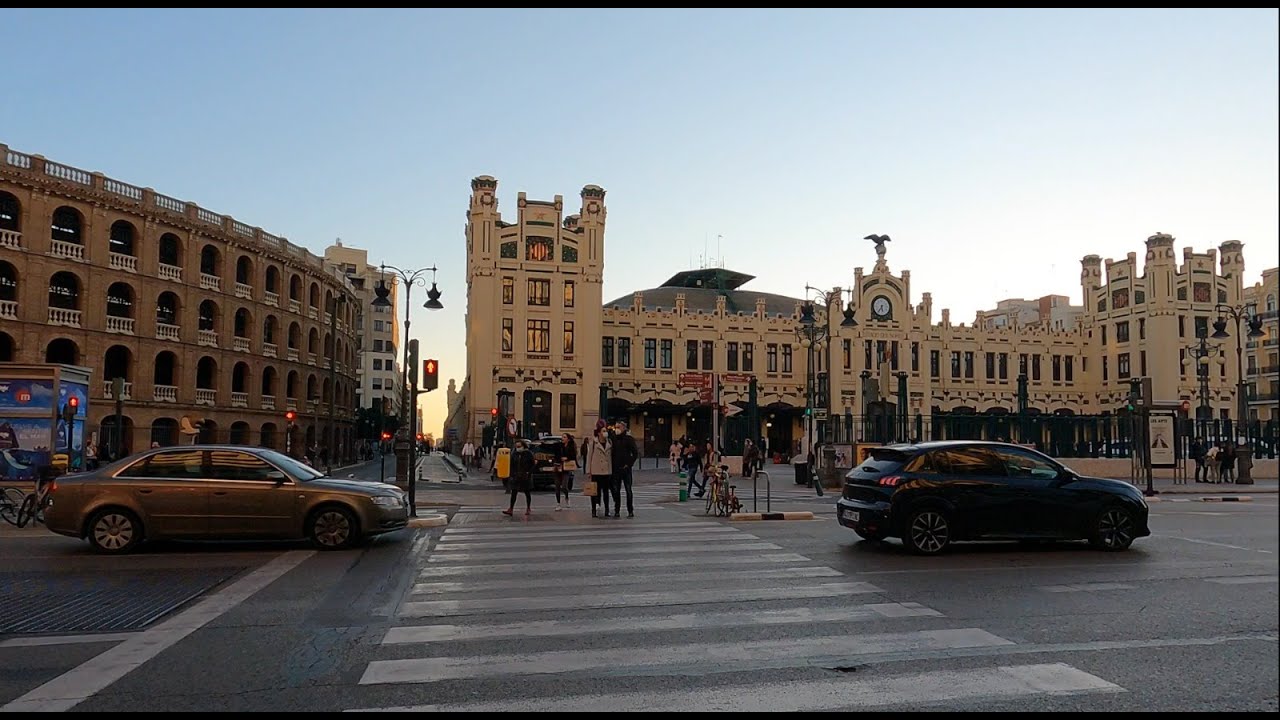 Caminando por la calle Colón l Valencia, España l 4k walking I Enero 2022