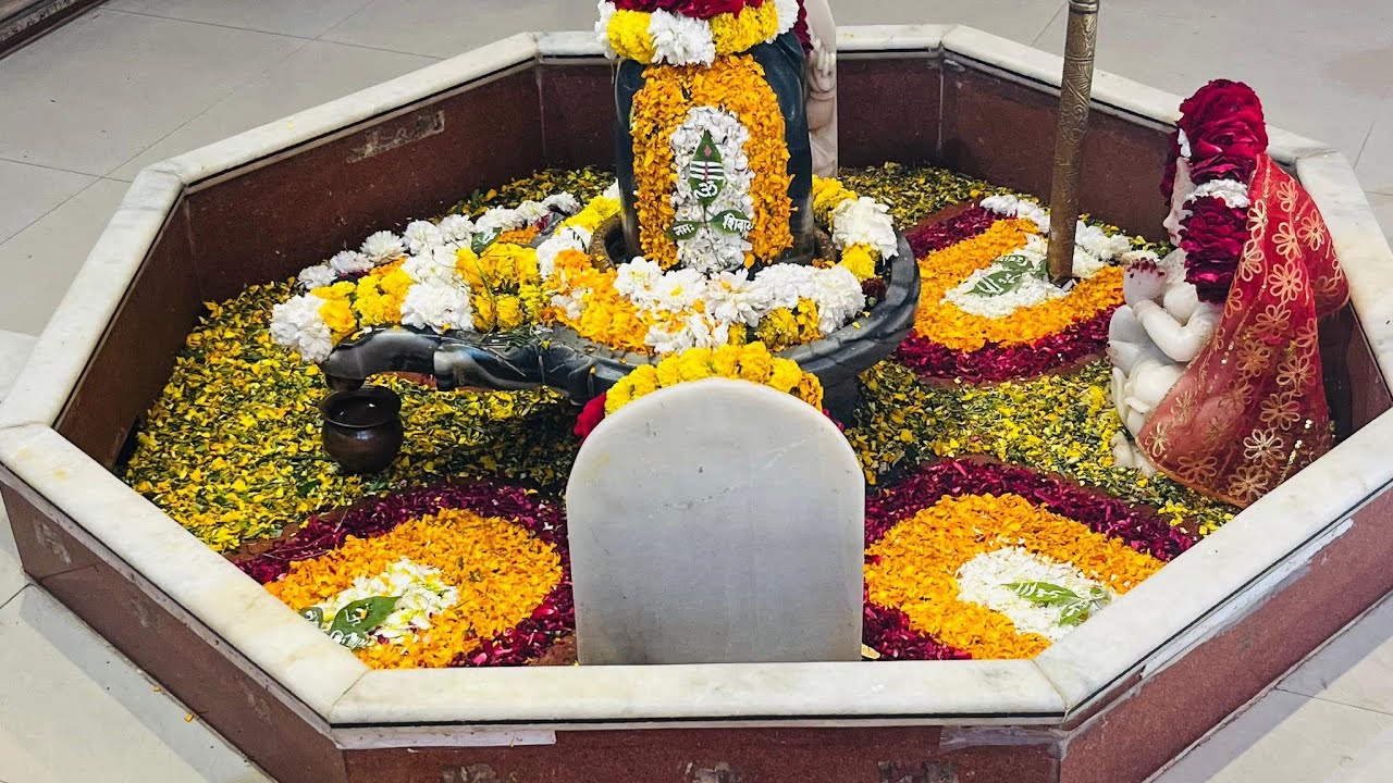🕉🔱जय महाकाल🕉नित्य भगवान के दर्शन के लिए इस चैनल से जुडे 🇮🇳चैनल को सब्सक्राइब करे🙏🔱