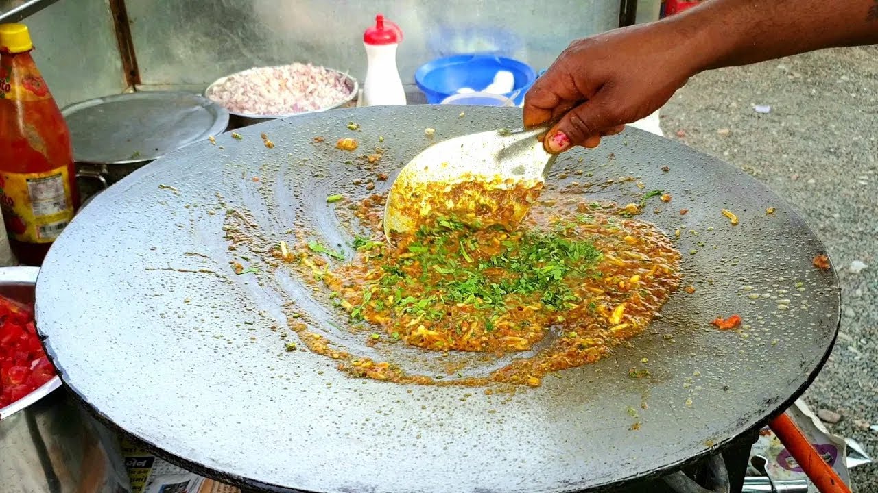 KYA BAAT HAI 👀 Jordaaar Anda keema streed food in Ahmedabad egg item Indian food