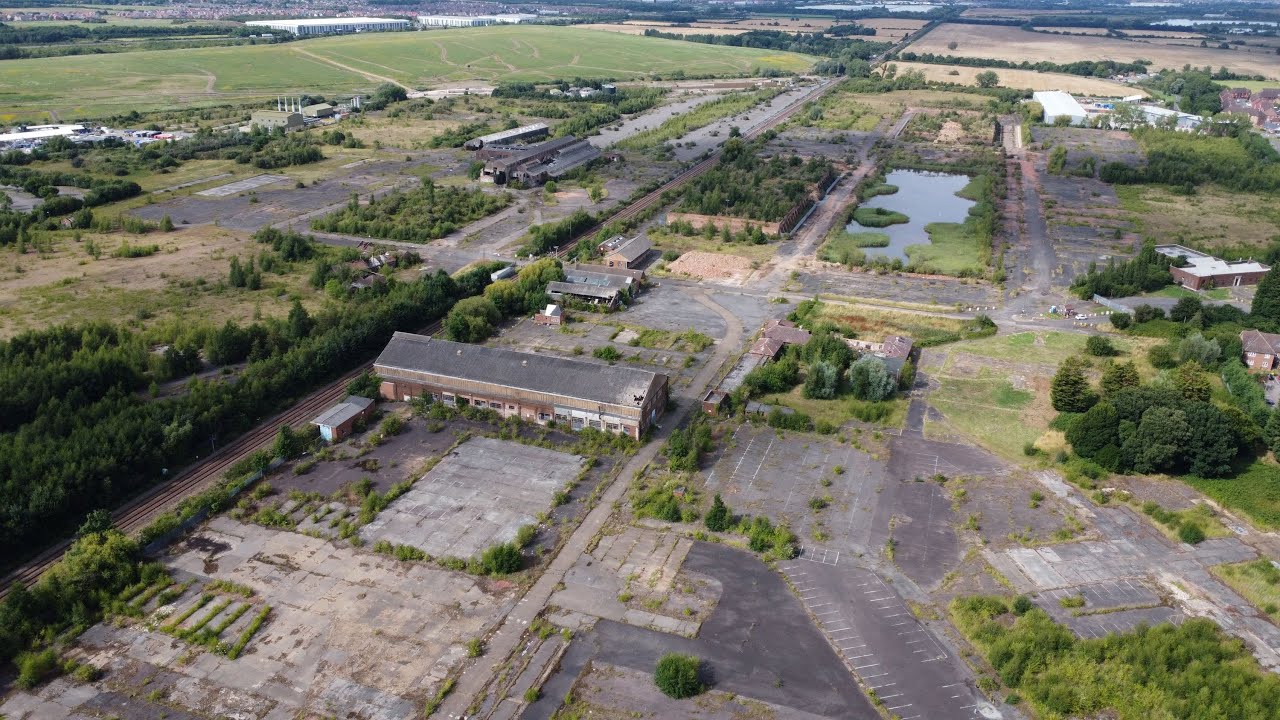 Universal Studios UK Theme Park Bedford - Option for a further 200 acres of land?
