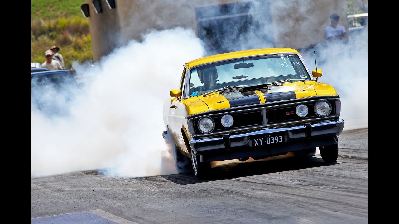 Tough XY Ford Falcon ute at Sydney Nostalgia Drags 2017