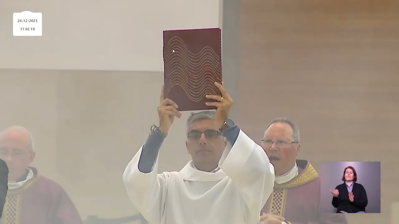 Missa  desde a Basílica da Santíssima Trindade do Santuário de Fátima 24.12.2023