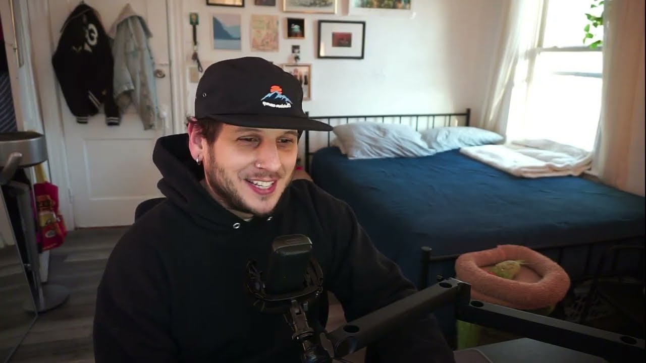 Reading Heated Rivalry the Book - Las Vegas Remix (Ilya's Perspective)