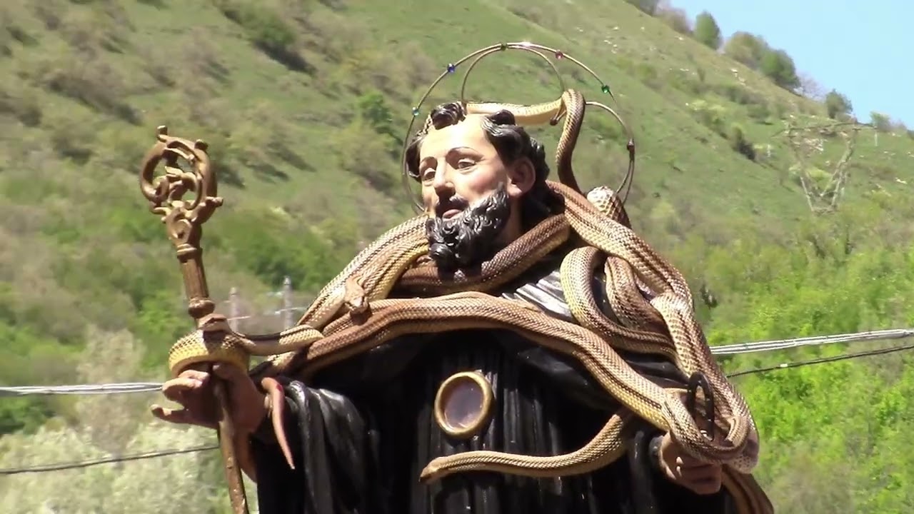 1 maggio 2025 Cocullo San Domato la festa dei serpenti e non solo