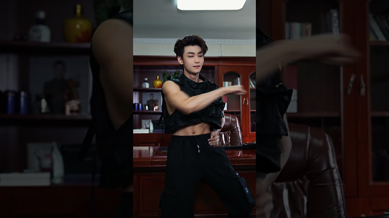 Chinese fitness enthusiast and social media vlogger Tiankoutun from Hubei danced to SB19's GENTO!