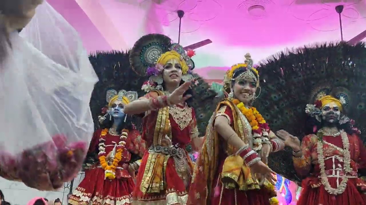 Radha Krishna ki jhanki last Tak dekhna Aisa Laga Hai Dharti per Vishnu ji a gaye..🔱🙏🏻🙇🏻#narayan #🙏🏻