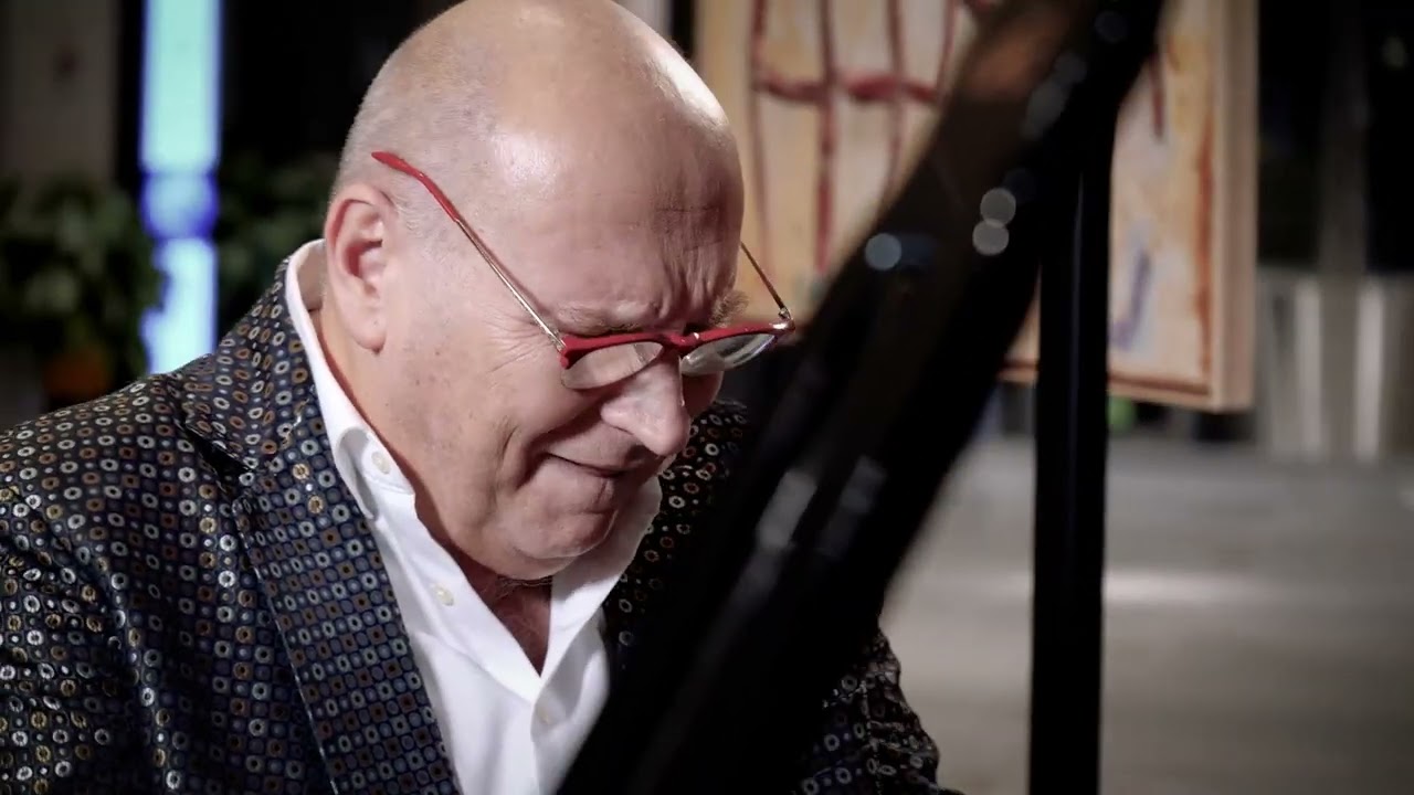 Włodek Pawlik Trio  plays 