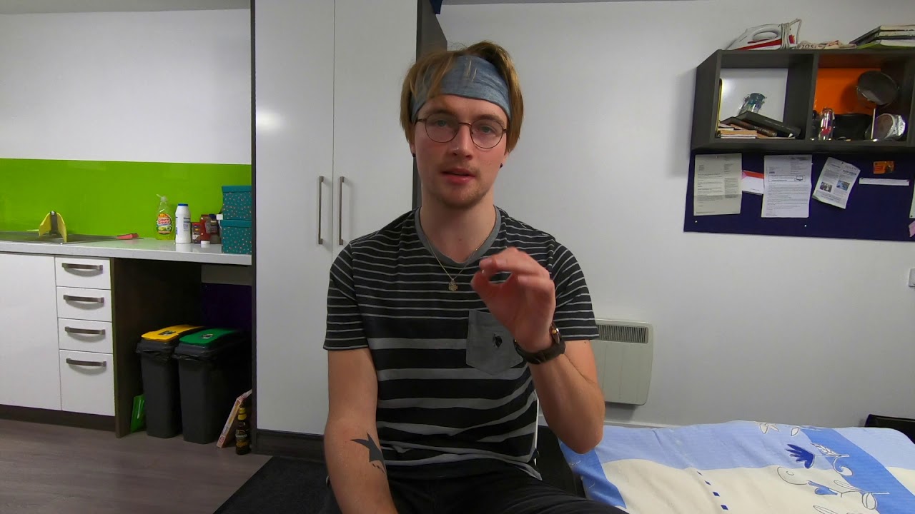 JAK VYPADAJÍ PŘIJÍMAČKY NA UNIVERZITU V ANGLII?