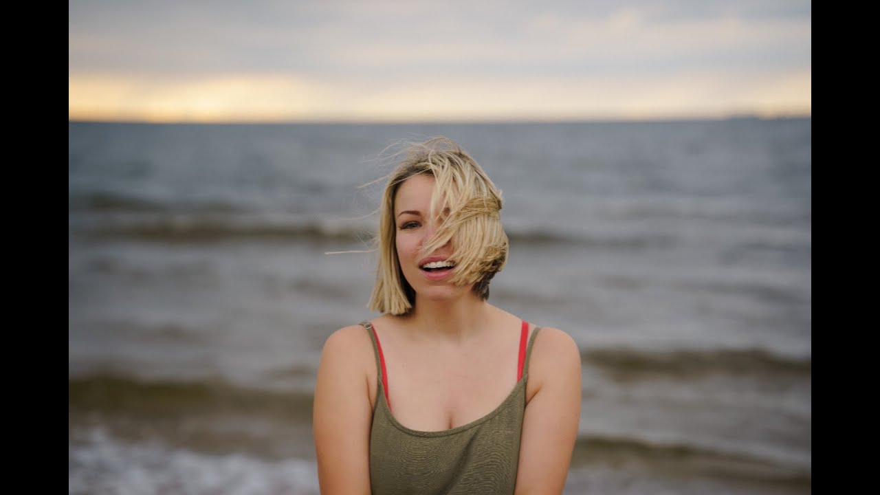 Ieva Sutugova - Mēs nodejojām vasaru