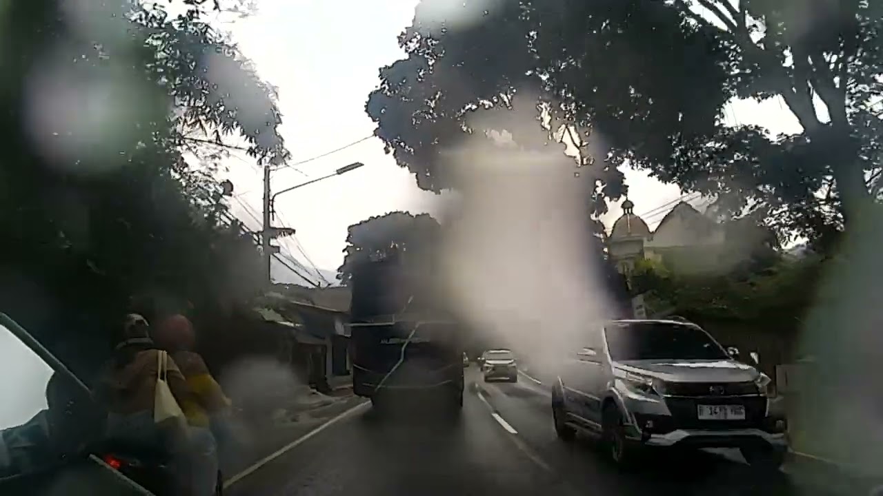 Menutup 2025 di Jalan! Pulang ke Bandung di Sore Akhir Tahun 🌇 PART3