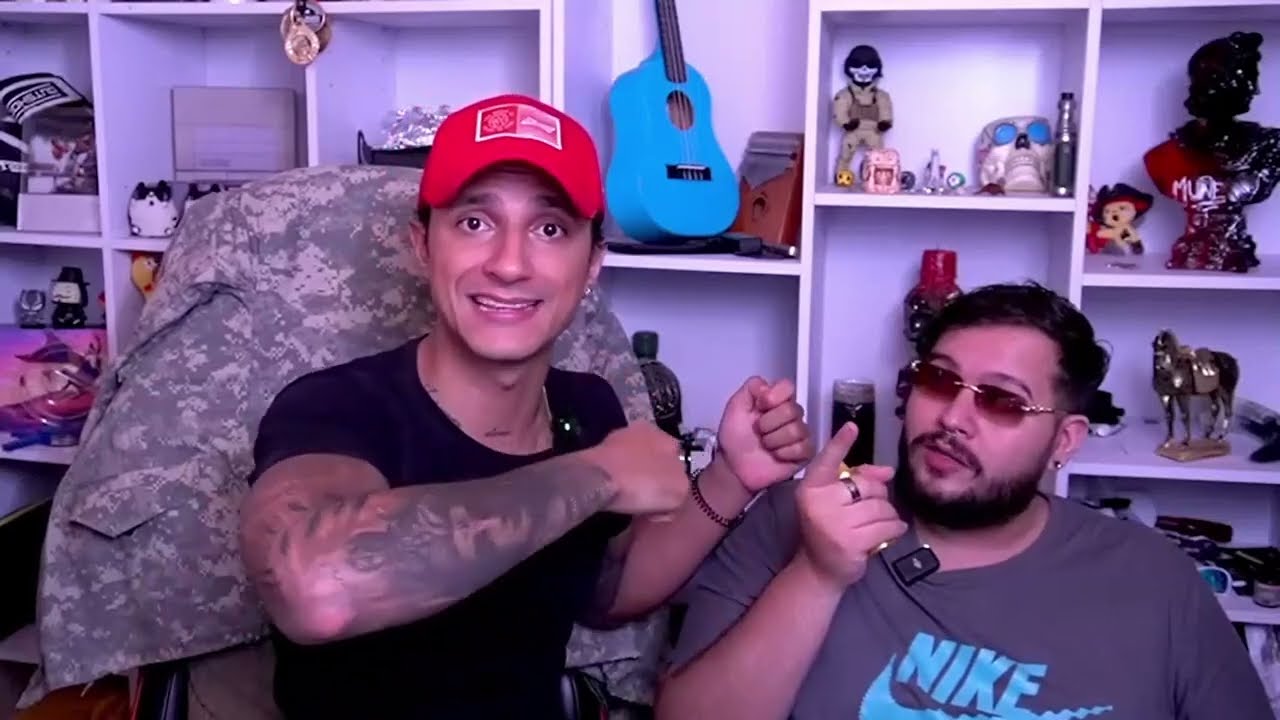 el MUÑE ENSEÑA CONSEJOS de AMOR