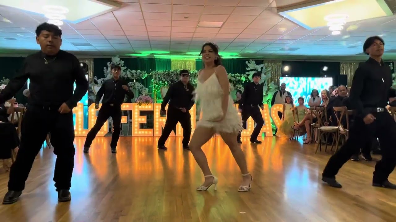 CAMACHO COREOGRAFO— los xv de moonlight ahijada fernanda baile sopresa en perra mood mi DIVA 👑👑👑👑
