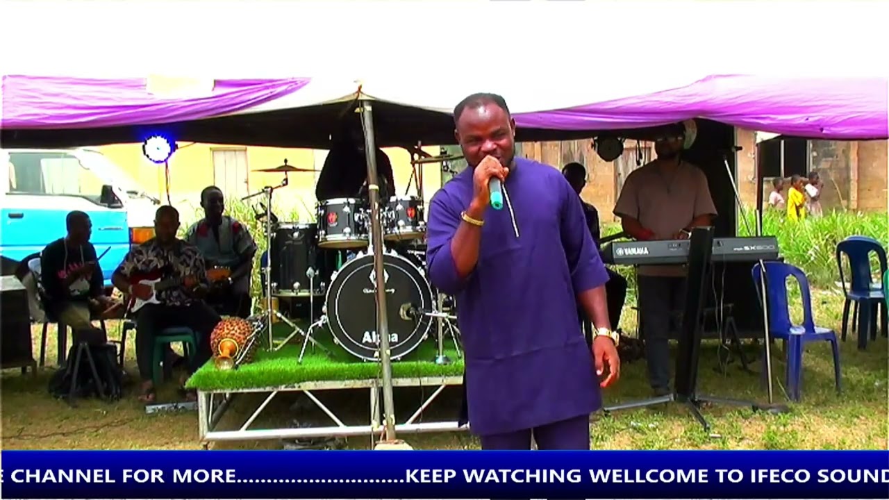 Oh My God, this guy is still one of the best igbo Gospel singers , His name is Ifeanyi Arum.....