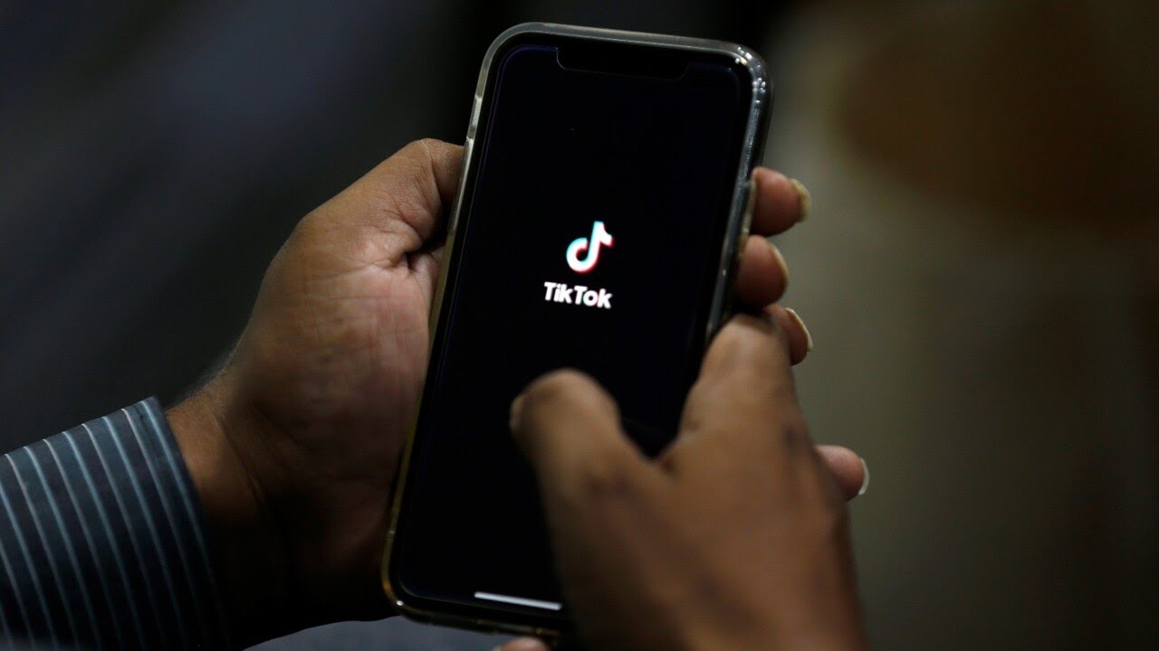 Government under pressure to police TikTok