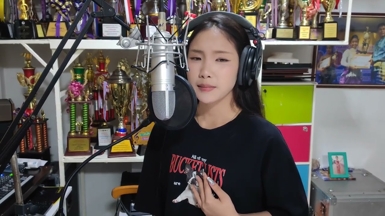 เรียมสะอื้น​ ยู่อี่​ พิช​ ญาภัค​ cover