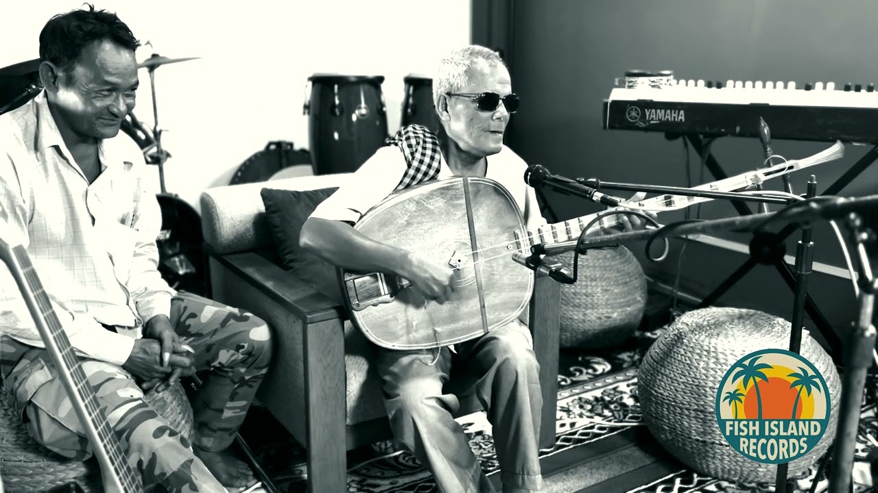 Chapei Dong Veng Master Leng Boeun live at Fish Island Community Arts Centre