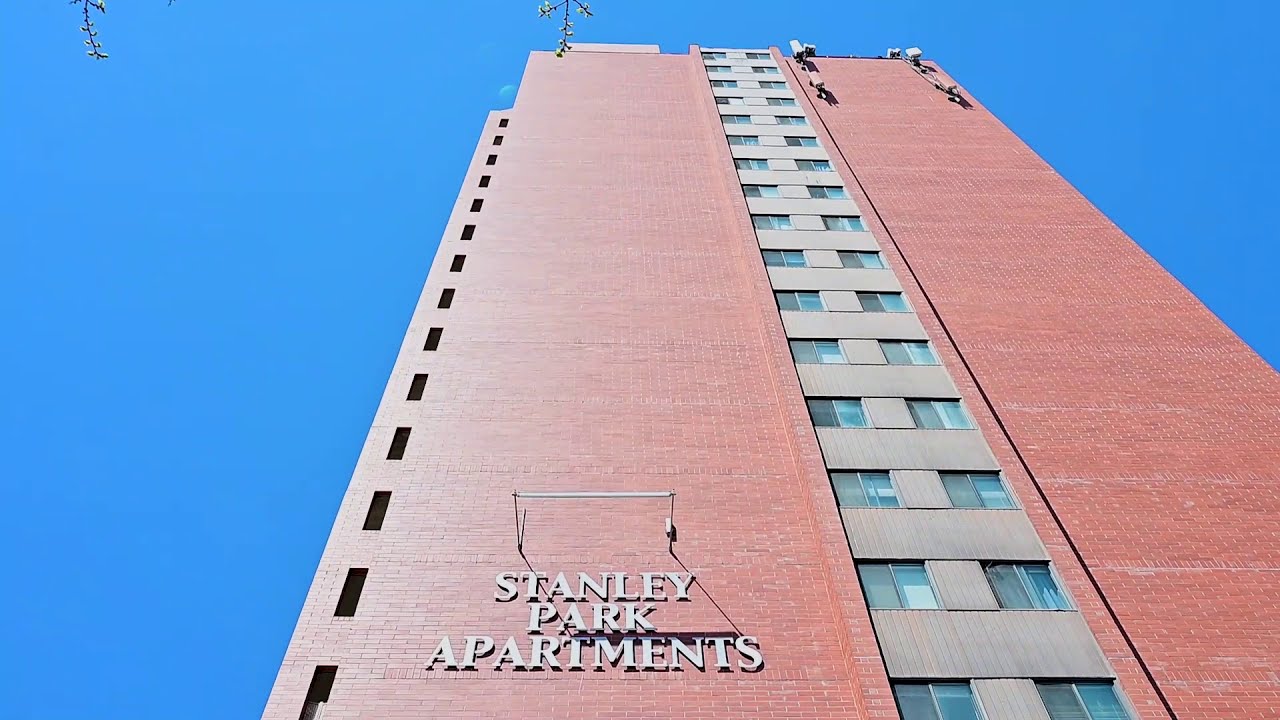 Welcome to Stanley Park - Building Tour