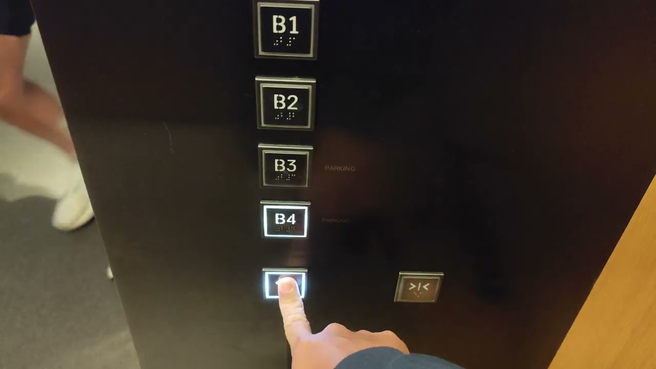 南韓首爾Shilla Stay Gwanghwamun Thyssenkrupp升降機（1,2）