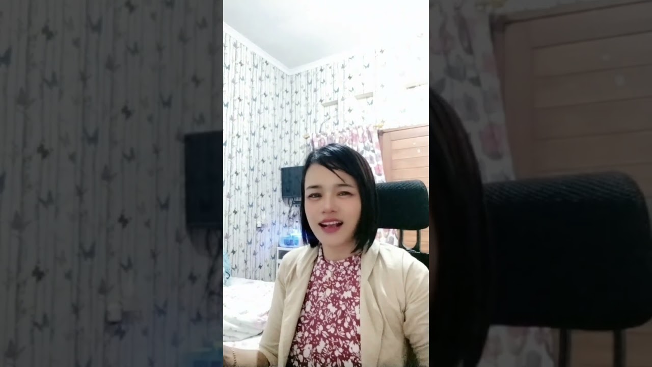 ADA SESEORANG YG MERASA BAHWA KAMU ADALAH CINTA SEJATINYA. 